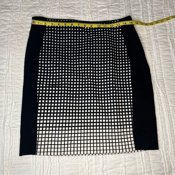 2/$30 White House Black Market Skirt- knee length- black and white geometric - Picture 11 of 12